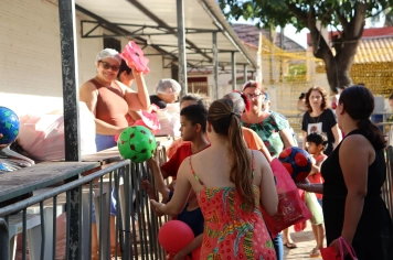 Foto - NATAL DAS CRIANÇAS - ARCO-ÍRIS