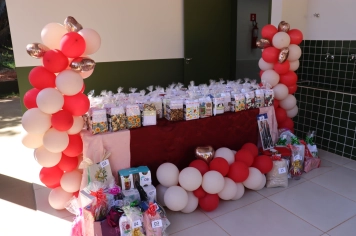 Foto - Uma tarde preparada com muito carinho para homenagear aquelas que representam amor, força, sabedoria e dedicação todos os dias. 