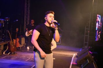 Foto - Hugo e Heitor - 26 Anos Arco-Íris 