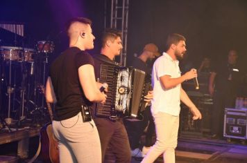 Foto - Hugo e Heitor - 26 Anos Arco-Íris 