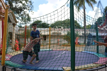 Foto - NATAL DAS CRIANÇAS - ARCO-ÍRIS