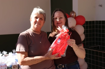 Foto - Uma tarde preparada com muito carinho para homenagear aquelas que representam amor, força, sabedoria e dedicação todos os dias. 