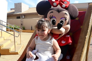 Foto - NATAL DAS CRIANÇAS - ARCO-ÍRIS