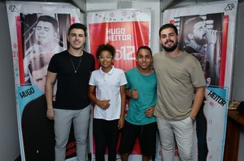 Foto - Hugo e Heitor - 26 Anos Arco-Íris 