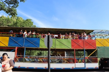 Foto - NATAL DAS CRIANÇAS - ARCO-ÍRIS