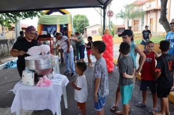 Foto - NATAL DAS CRIANÇAS - ARCO-ÍRIS