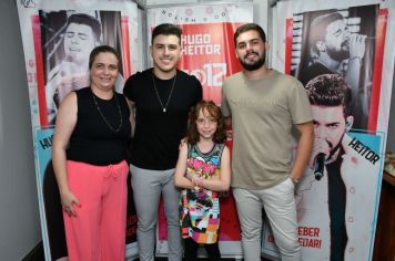 Foto - Hugo e Heitor - 26 Anos Arco-Íris 