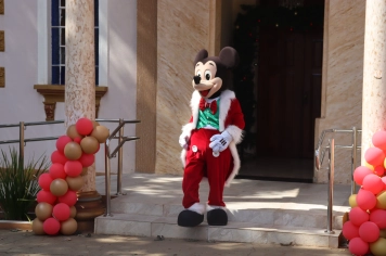 Foto - NATAL DAS CRIANÇAS - ARCO-ÍRIS