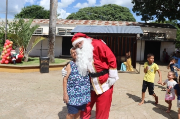 Foto - NATAL DAS CRIANÇAS - ARCO-ÍRIS