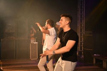 Foto - Hugo e Heitor - 26 Anos Arco-Íris 