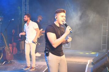Foto - Hugo e Heitor - 26 Anos Arco-Íris 