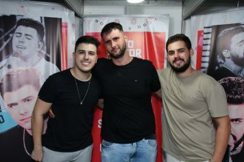 Foto - Hugo e Heitor - 26 Anos Arco-Íris 