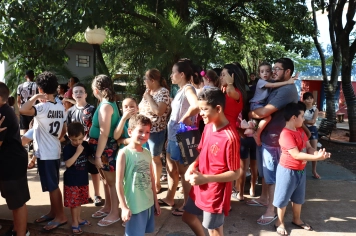 Foto - NATAL DAS CRIANÇAS - ARCO-ÍRIS