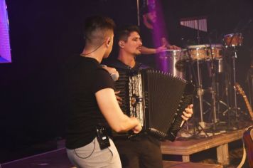 Foto - Hugo e Heitor - 26 Anos Arco-Íris 