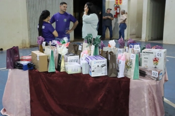 Foto - Uma noite preparada com muito carinho para homenagear aquelas que representam amor, força, dedicação e cuidado todos os dias. 