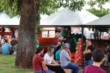 Foto - NATAL DAS CRIANÇAS - ARCO-ÍRIS
