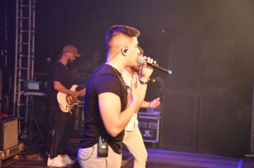 Foto - Hugo e Heitor - 26 Anos Arco-Íris 
