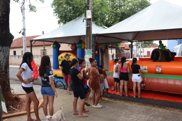 Foto - NATAL DAS CRIANÇAS - ARCO-ÍRIS