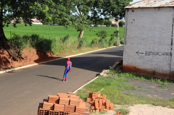 Foto - NATAL DAS CRIANÇAS - ARCO-ÍRIS