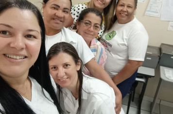 Foto - EQUIPE DE ENFERMAGEM COMEMORA META ALCANÇADA